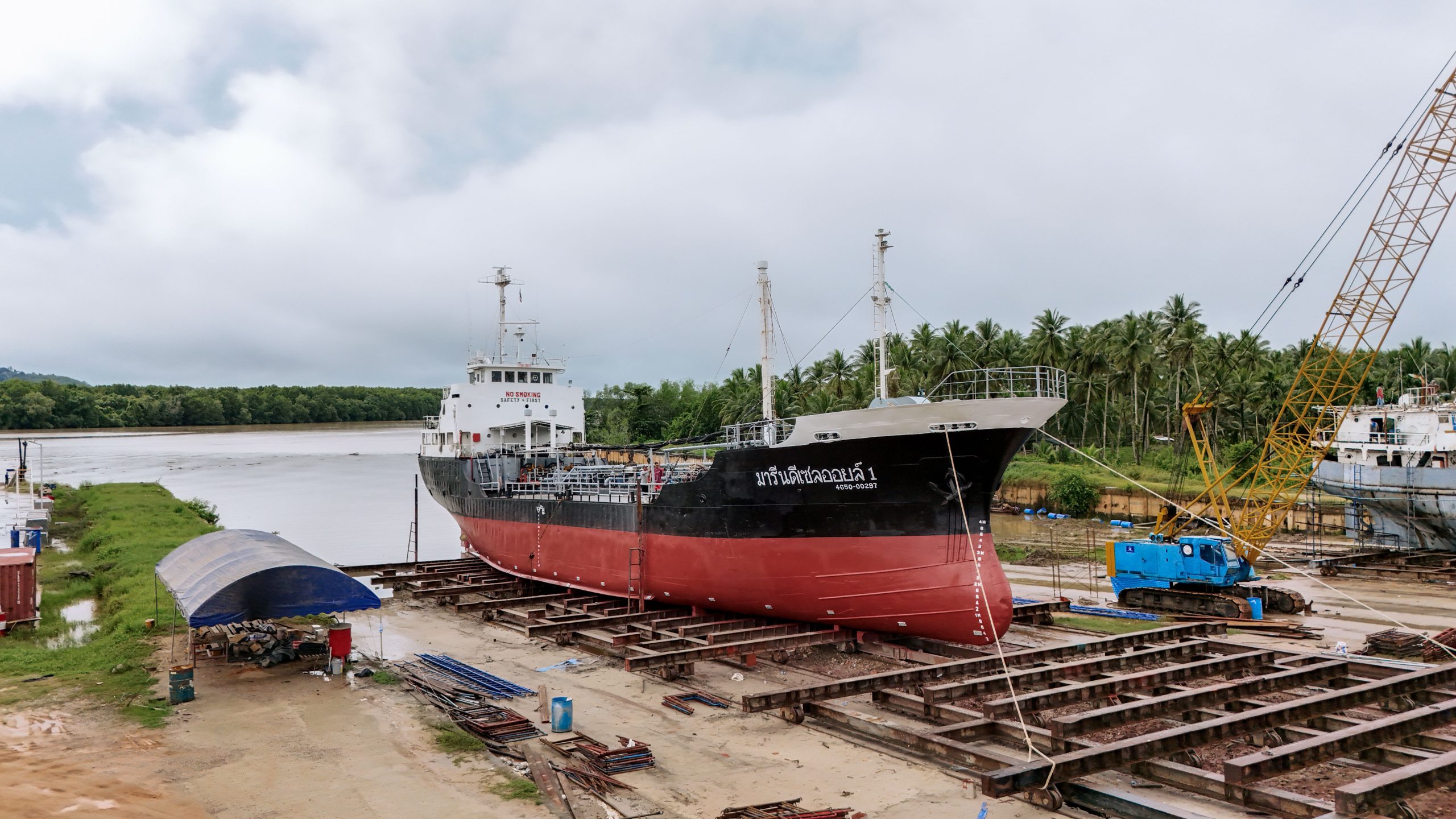 Marine-Diesel-Oil_SHIPYARD-IN-THAILAND