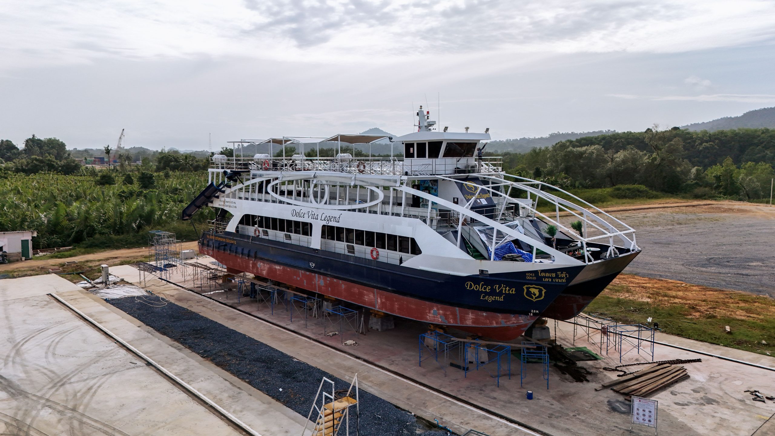 DV-4-Blue-Oceanic-Shipyard-in-Phuket-Yard-services-in-Phuket-1