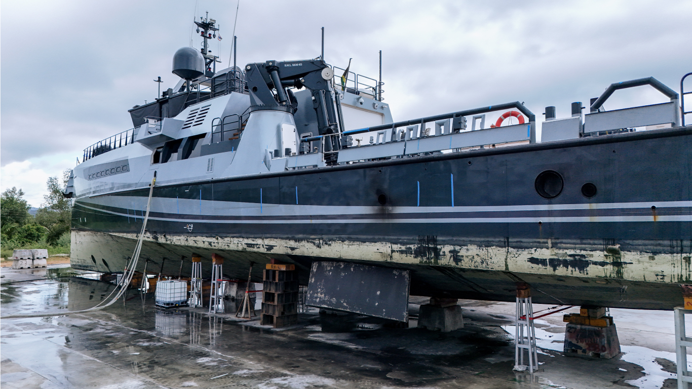 _Blue-Oceanic-Shipyard-in-Phuket_Yacht-services-in-Phuket_KONA_3