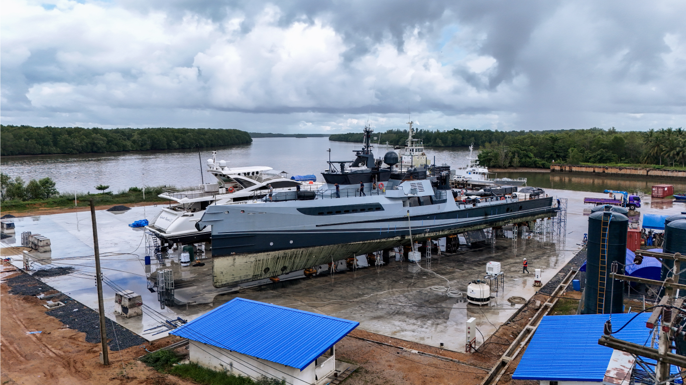 _Blue-Oceanic-Shipyard-in-Phuket_Yacht-services-in-Phuket_KONA_4